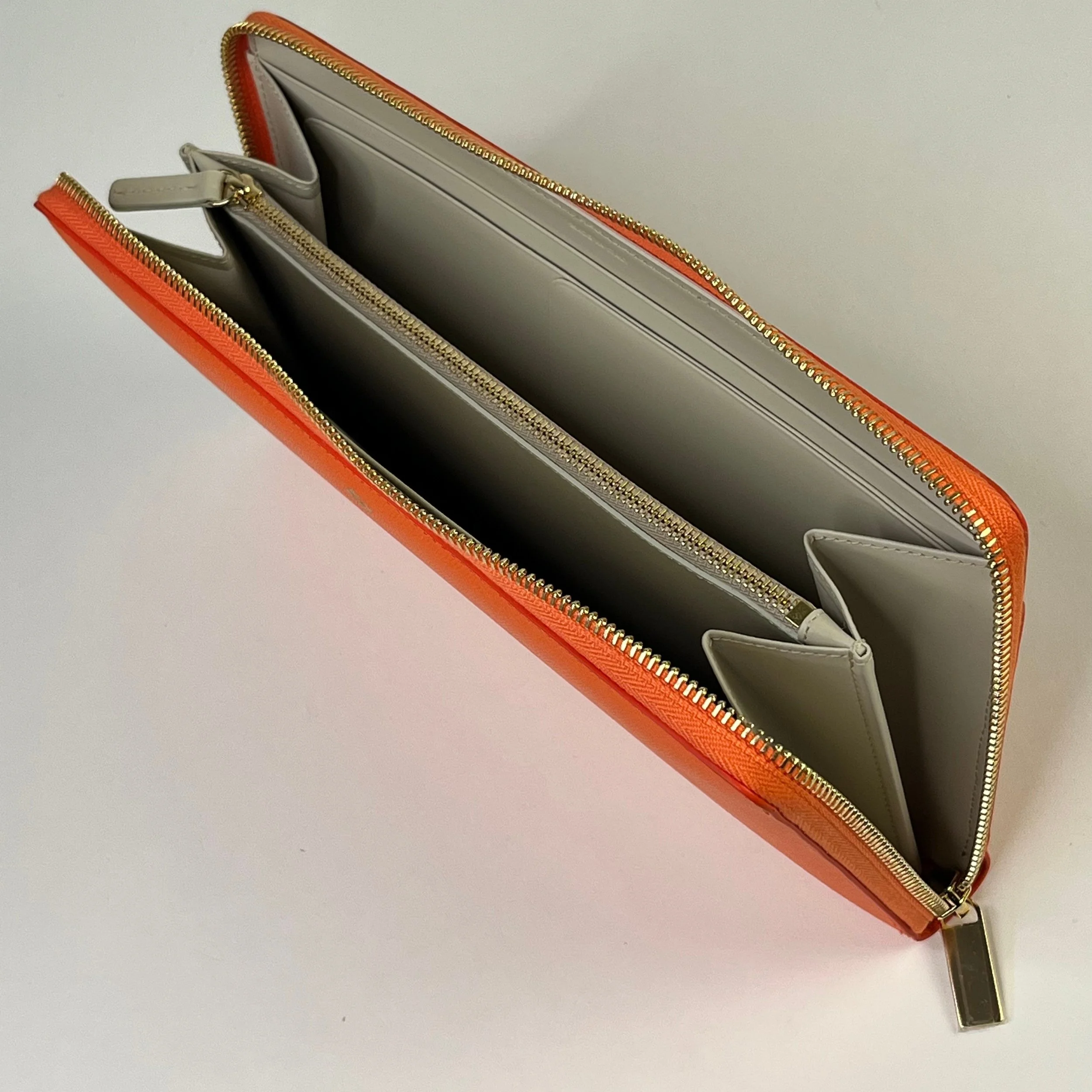 Patek Philippe Orange Leather Travel Wallet & Passport Holder Set Patek Philippe Orange Leather Travel Wallet & Passport Holder Set